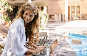 Assurance Digital Nomad : guide pour travailler et voyager